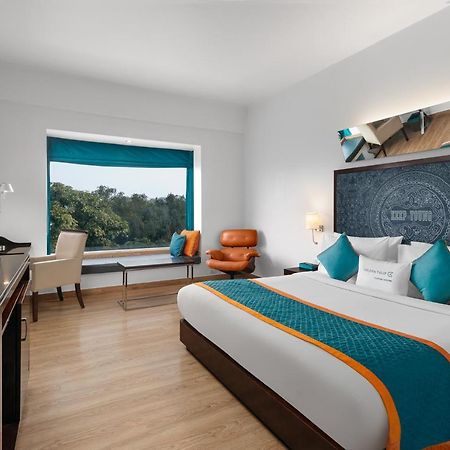 Golden Tulip City Centre Ґурґаон Екстер'єр фото